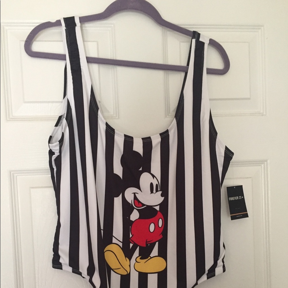 Brand new Mickey onesie, Perfect for Disneyland!
